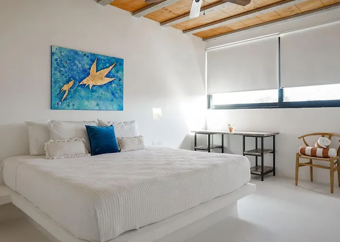 Saasil Penthouse Rooftop Pool Holiday home